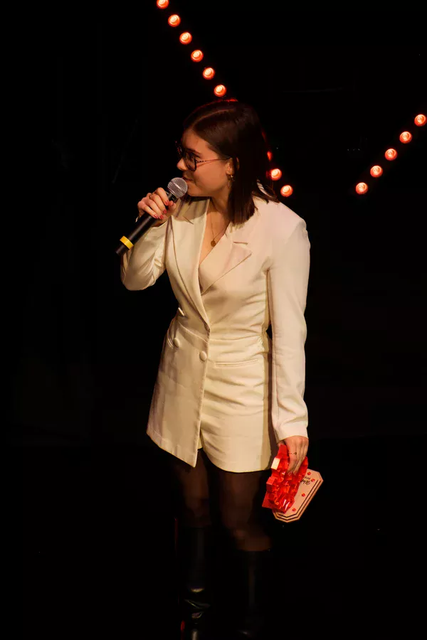 Manon Lecourt, figure de la vie associative lavalloise.