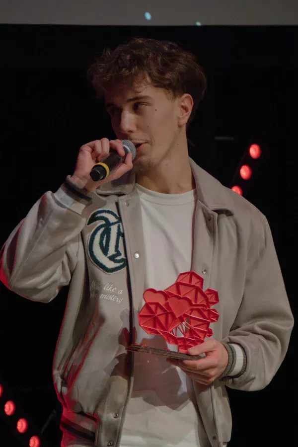 Étudiant récompensé lors de l'édition 2025