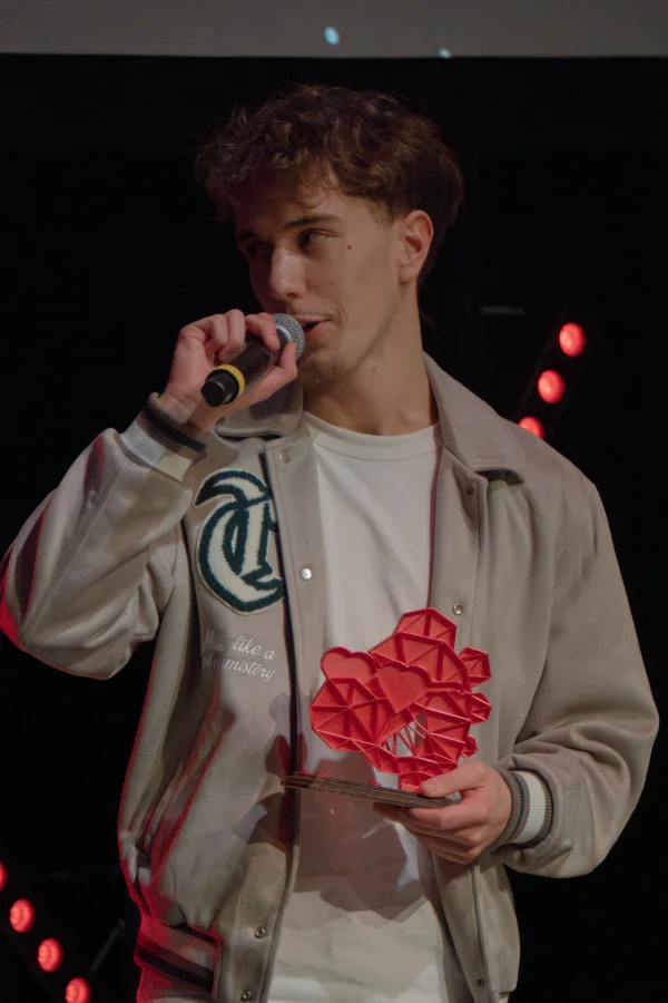 Étudiant récompensé lors de l'édition 2025